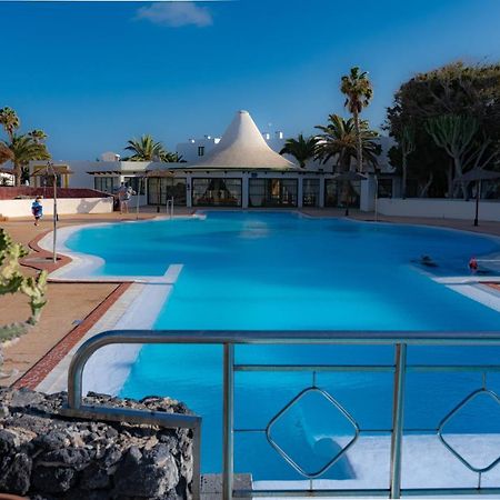 Apartamento En Playa Roca Primer Linea De Mar コスタ・テギセ エクステリア 写真