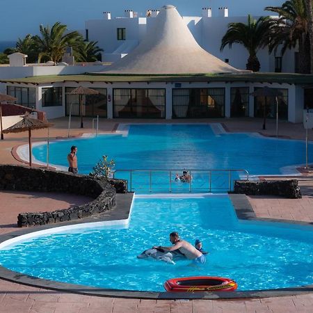 Apartamento En Playa Roca Primer Linea De Mar コスタ・テギセ エクステリア 写真
