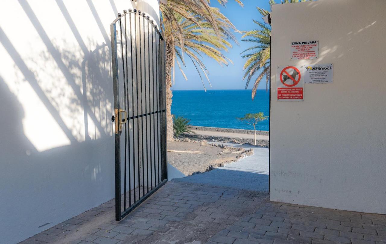 Apartamento En Playa Roca Primer Linea De Mar コスタ・テギセ エクステリア 写真